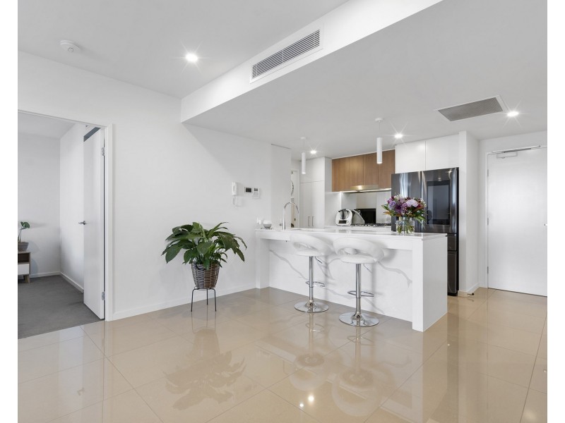 112/37 Sickle Avenue, Hope Island QLD 4212