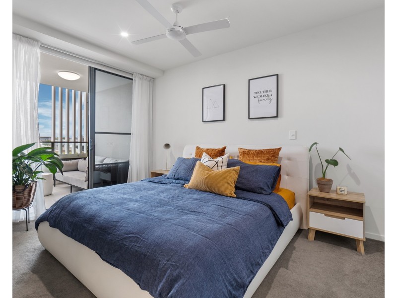 112/37 Sickle Avenue, Hope Island QLD 4212