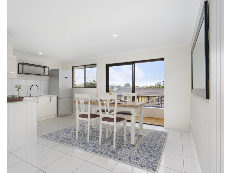 6/25 Bath Street, Labrador QLD 4215