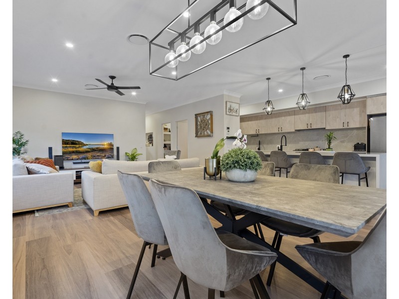 509 Gainsborough Drive, Pimpama QLD 4209