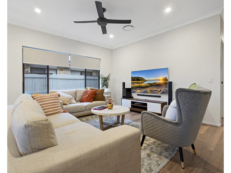 509 Gainsborough Drive, Pimpama QLD 4209