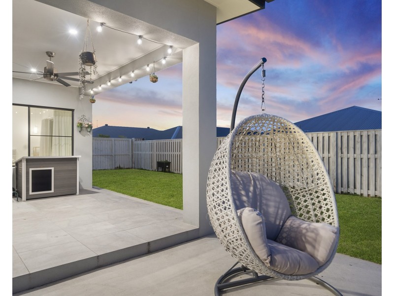 509 Gainsborough Drive, Pimpama QLD 4209