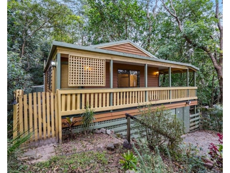 6 Kinabalu Drive, Tamborine Mountain QLD 4272