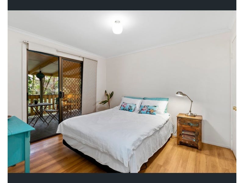6 Kinabalu Drive, Tamborine Mountain QLD 4272