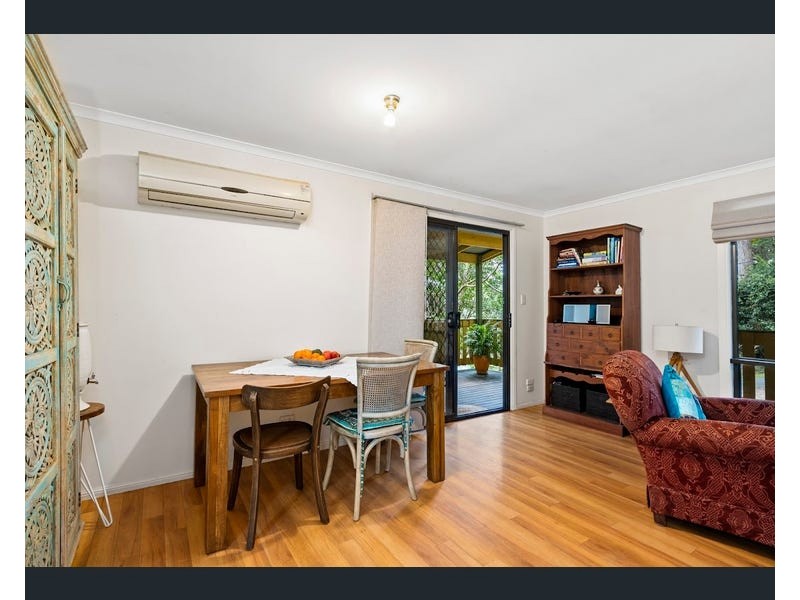 6 Kinabalu Drive, Tamborine Mountain QLD 4272