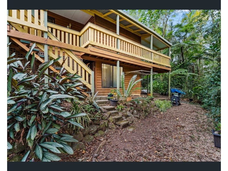 6 Kinabalu Drive, Tamborine Mountain QLD 4272