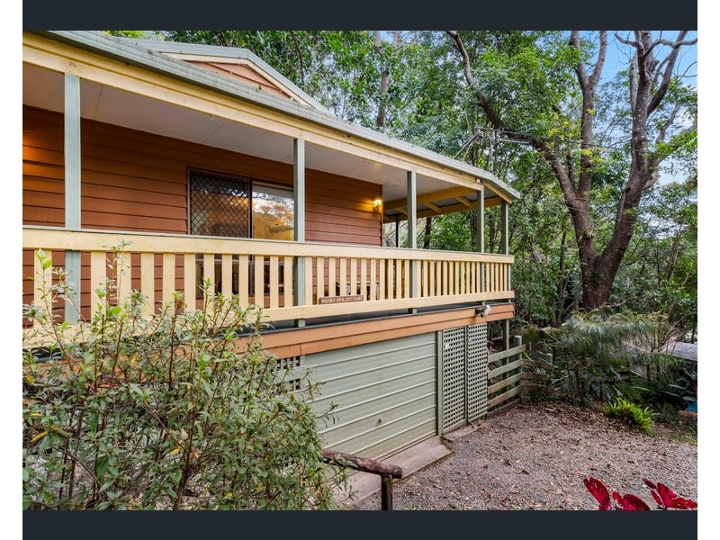 6 Kinabalu Drive, Tamborine Mountain QLD 4272