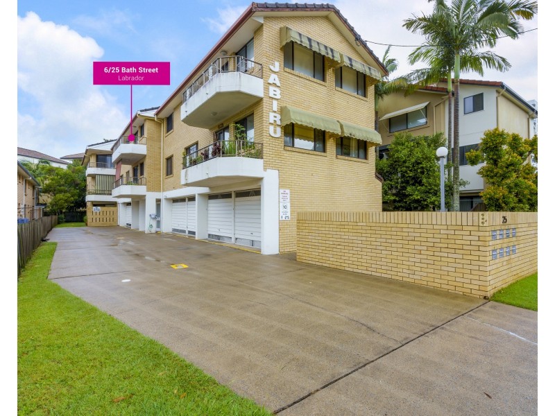 6/25 Bath Street, Labrador QLD 4215