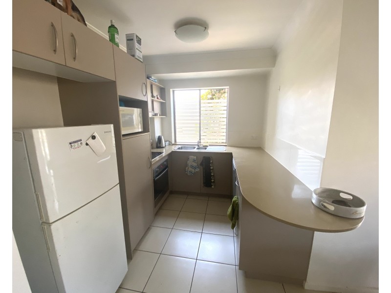 1/7 Phillip Street, Labrador QLD 4215