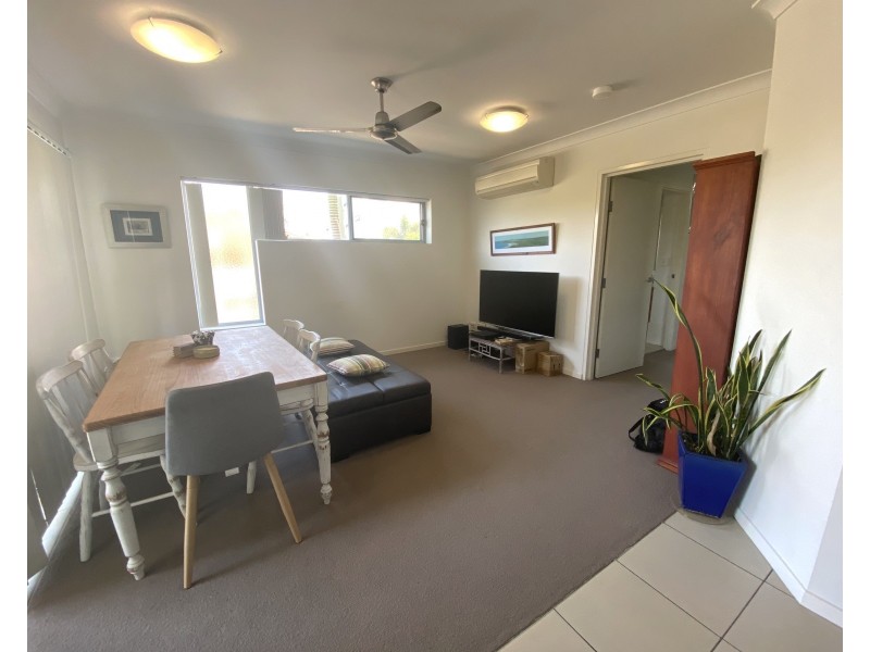 1/7 Phillip Street, Labrador QLD 4215