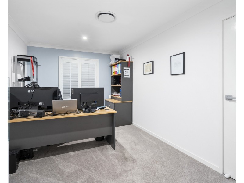 37 Whitsunday Circuit, Pimpama QLD 4209