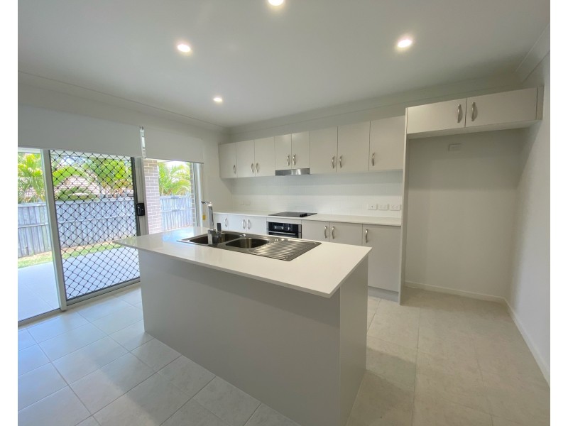 45 Lanier Close, Oxenford QLD 4210