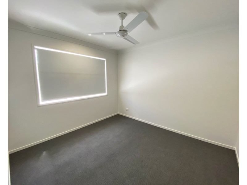 45 Lanier Close, Oxenford QLD 4210