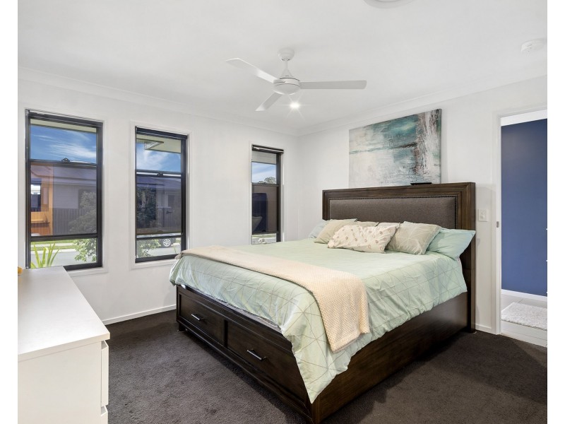 6 Elsie Way, Logan Reserve QLD 4133