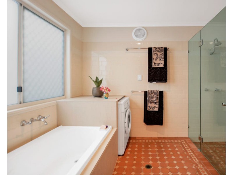 8 Post Office Road, Mapleton QLD 4560