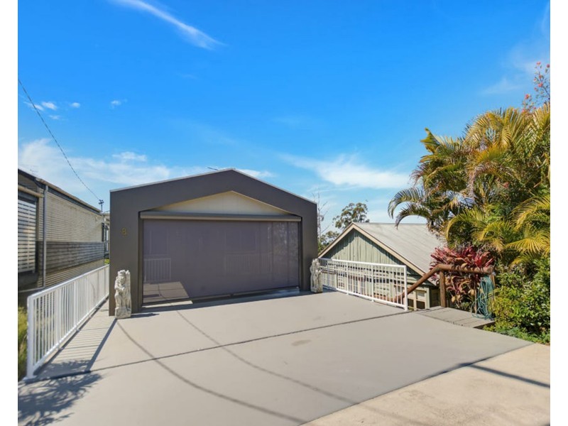 8 Post Office Road, Mapleton QLD 4560