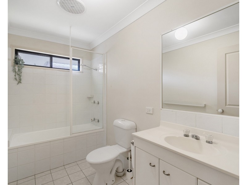 22 Serafina Drive, Helensvale QLD 4212