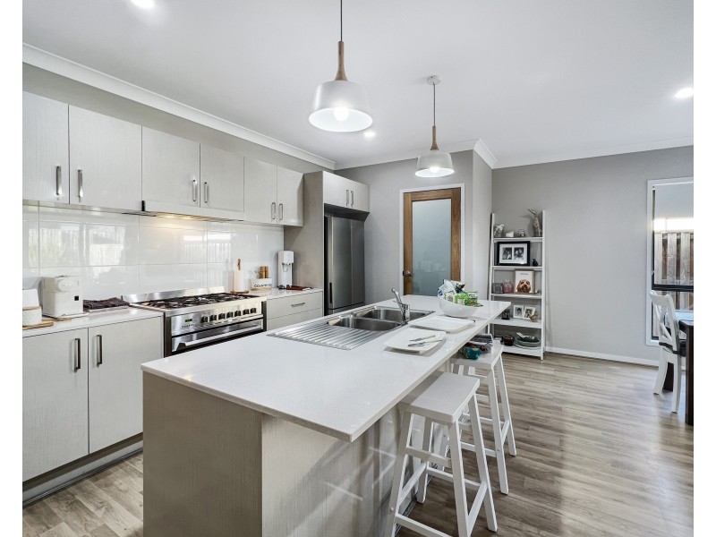 3 Butterleaf Crescent, Pimpama QLD 4209