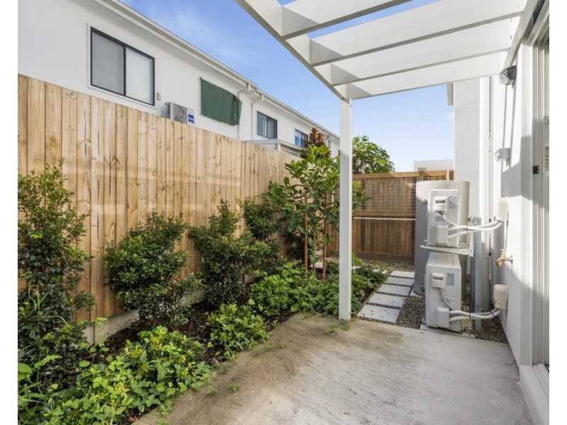 60/13 Angela Way, Pimpama QLD 4209