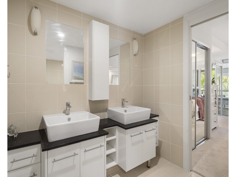 3/19 Mermaid Avenue, Mermaid Beach QLD 4218