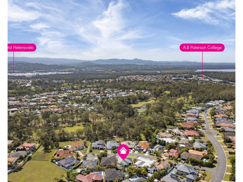 8 Blackfen Court, Arundel QLD 4214