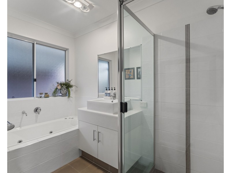 15 Garawarra Crescent, Upper Coomera QLD 4209