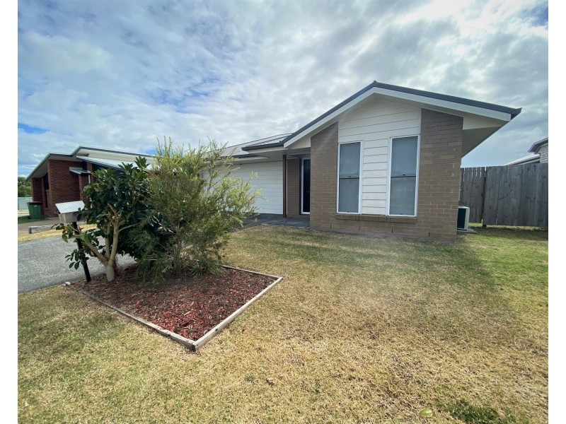 25 Augusta Boulevard, Pimpama QLD 4209