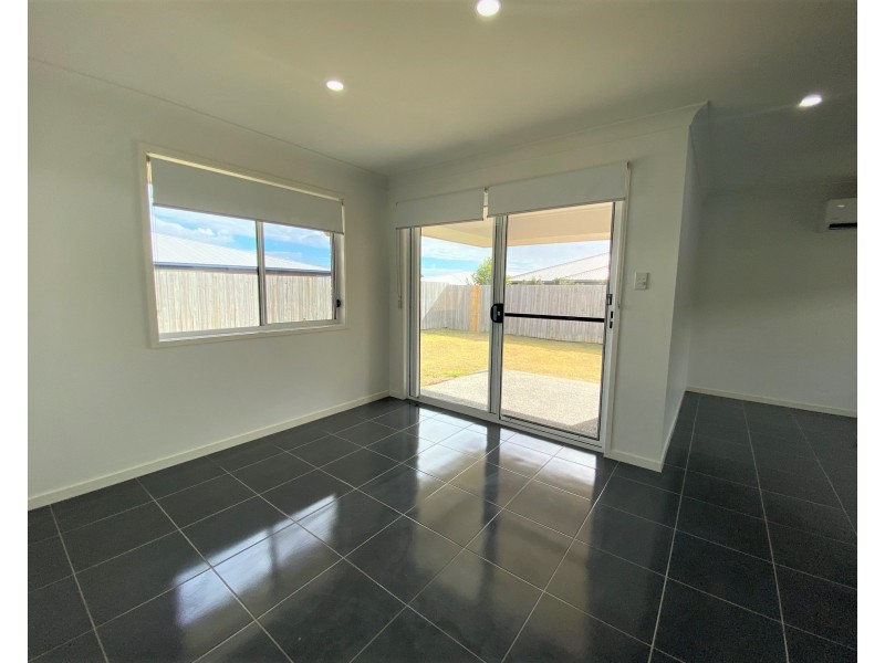 25 Augusta Boulevard, Pimpama QLD 4209