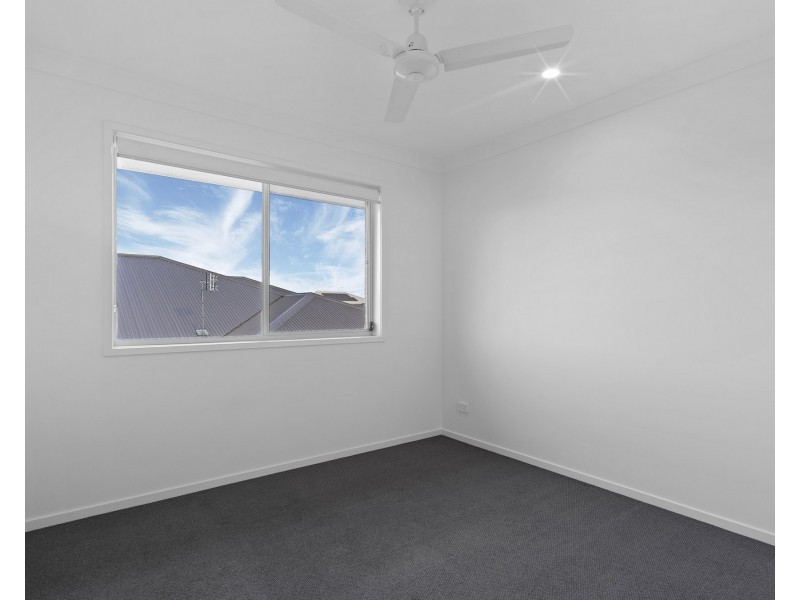 9 Oxenford Place, Oxenford QLD 4210