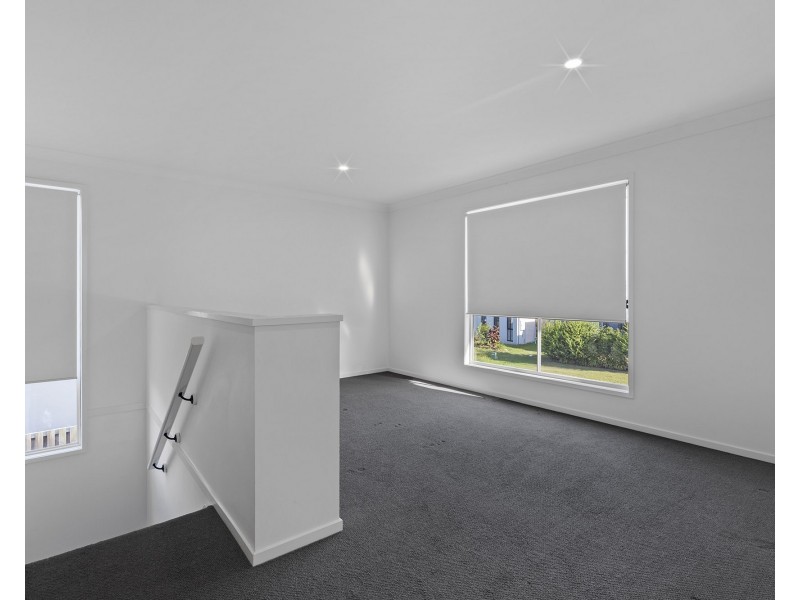 9 Oxenford Place, Oxenford QLD 4210