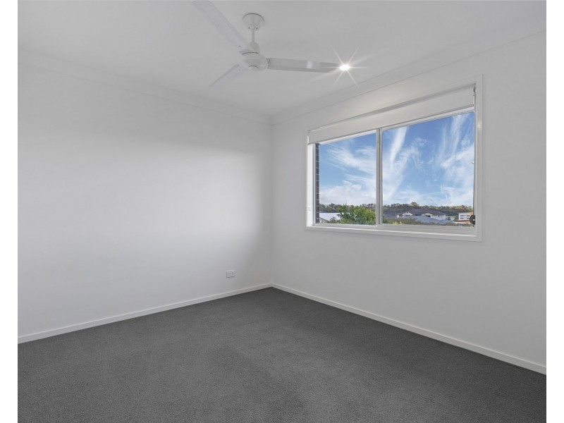 9 Oxenford Place, Oxenford QLD 4210