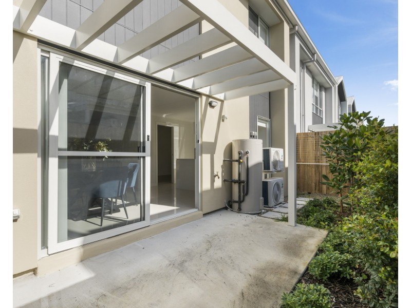 73/13 Angela Way, Pimpama QLD 4209