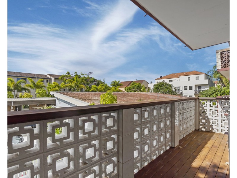 1/2263 Gold Coast Highway, Mermaid Beach QLD 4218