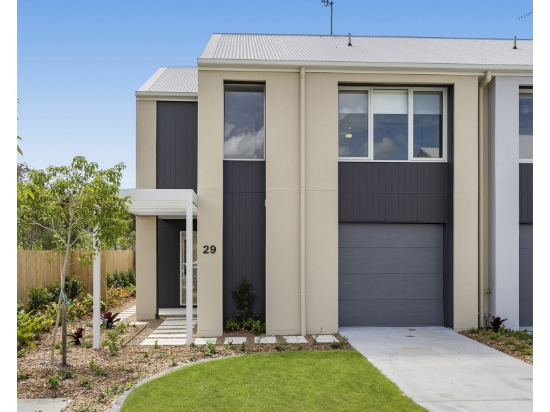 13 Angela Way, Pimpama QLD 4209