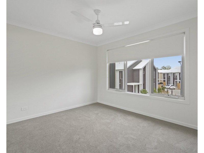 13 Angela Way, Pimpama QLD 4209