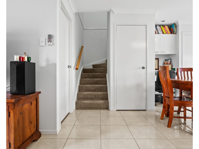 30/31 Lyrebird Street, Loganlea QLD 4131