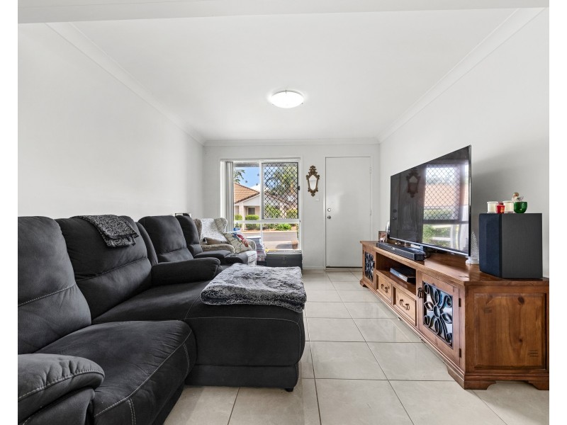 30/31 Lyrebird Street, Loganlea QLD 4131