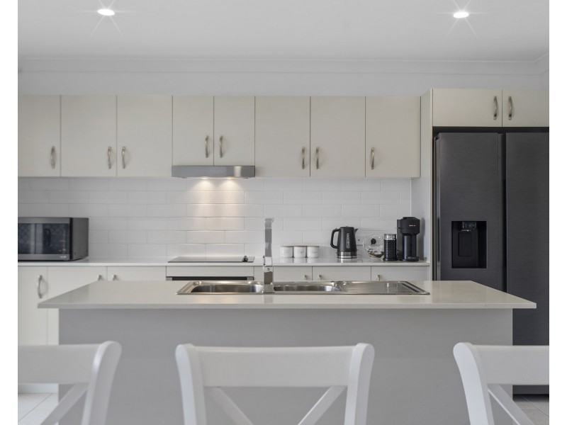 45 Lanier Close, Oxenford QLD 4210