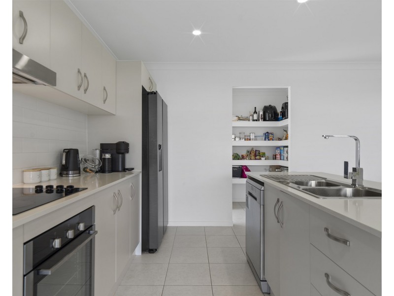 45 Lanier Close, Oxenford QLD 4210