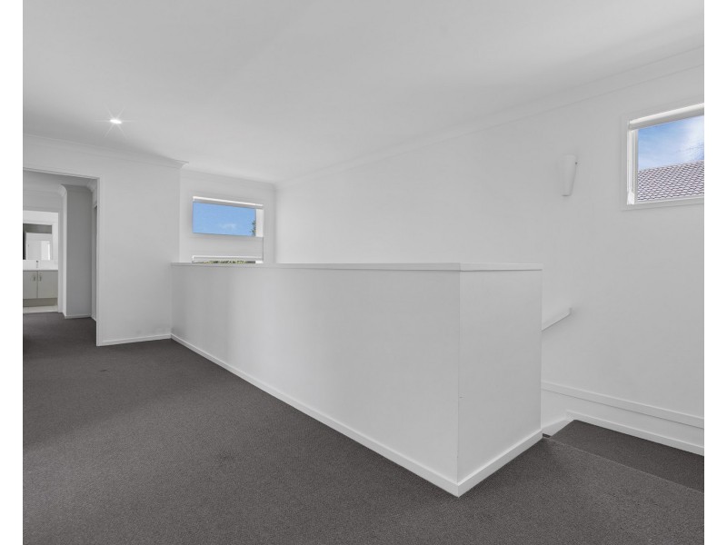 45 Lanier Close, Oxenford QLD 4210