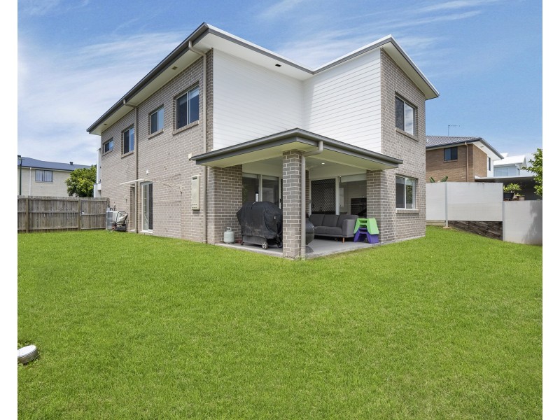 45 Lanier Close, Oxenford QLD 4210