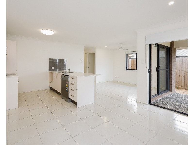 10 Ferngrove Street, Pimpama QLD 4209