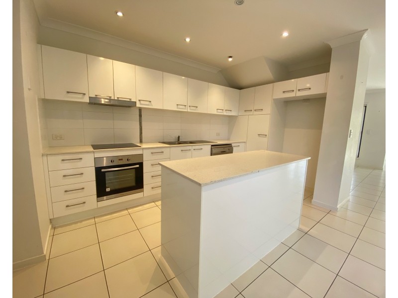 4/33 Chrome Drive, Pimpama QLD 4209