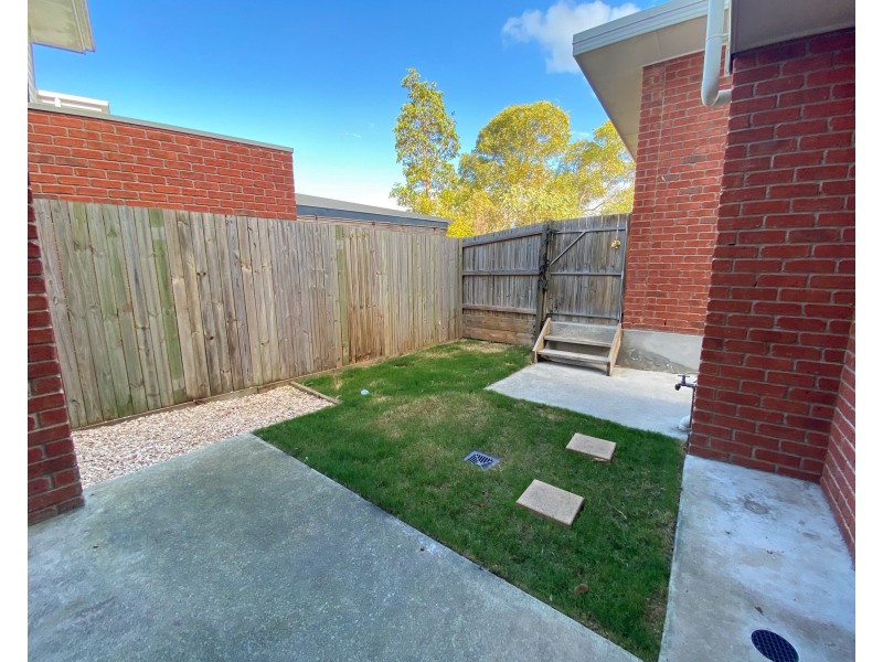 4/33 Chrome Drive, Pimpama QLD 4209