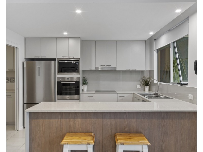 3203/2 Activa Way, Hope Island QLD 4212