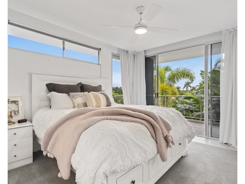 3203/2 Activa Way, Hope Island QLD 4212