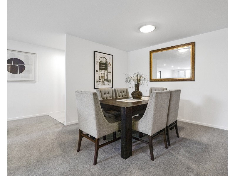 3203/2 Activa Way, Hope Island QLD 4212