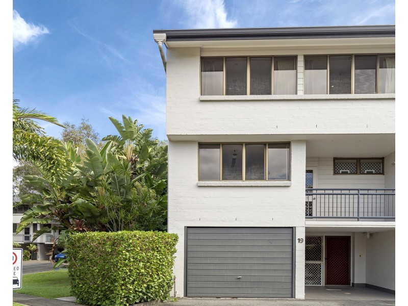 19/7 Campbell Street, Bundall QLD 4217