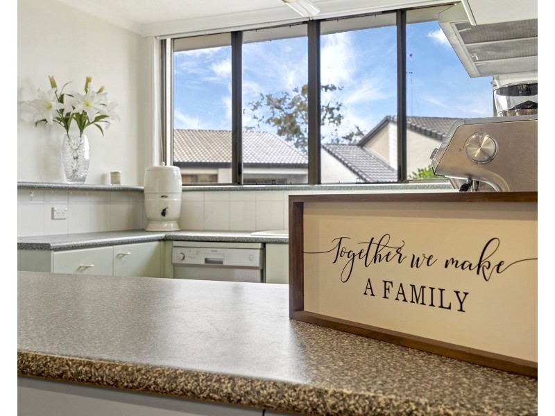 19/7 Campbell Street, Bundall QLD 4217