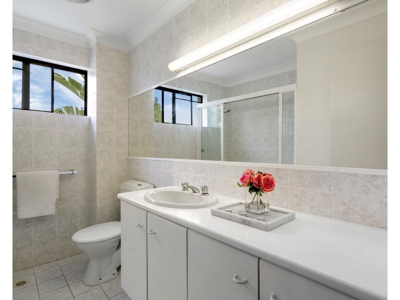 19/7 Campbell Street, Bundall QLD 4217